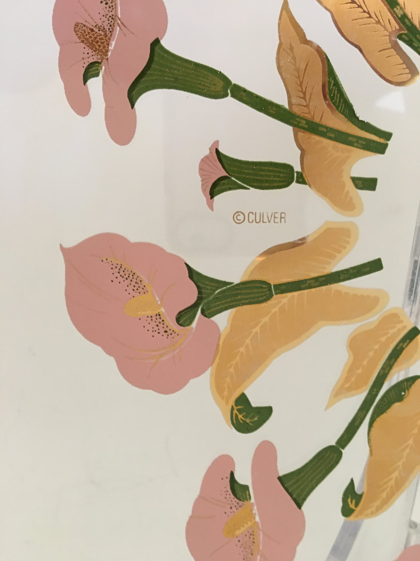 Culver Pink Calla Lily Round Tray