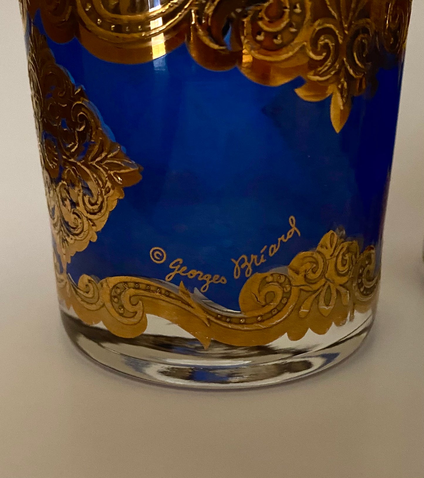 Georges Briard Gold Medallion Whiskey Glasses (Set of 4)